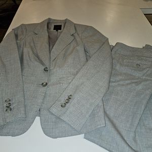 The Limited Gray Women's Size 10 Lined Suit Set Early HOLIDAY Shopping